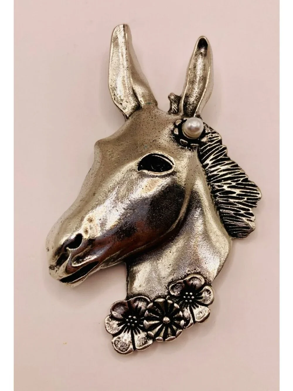 Silver Tone Donkey Head Brooch Pin Faux Pearl -59B
